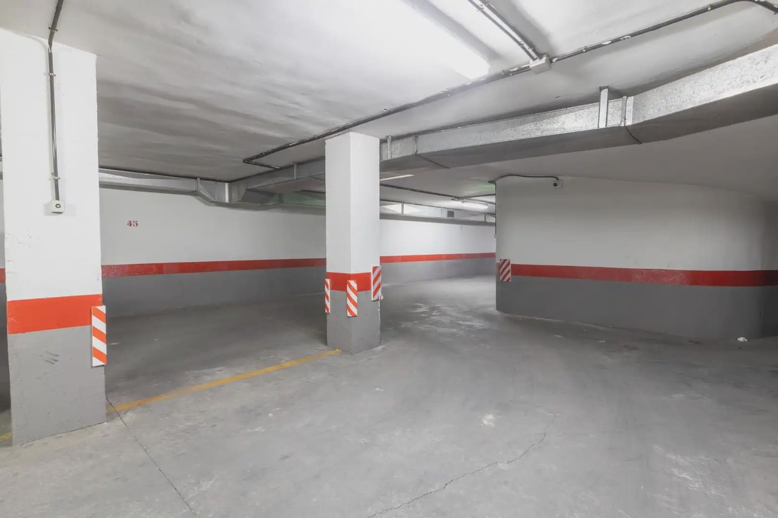 Garage for sale in Granada city - € 30,000 (Ref: 9837452)