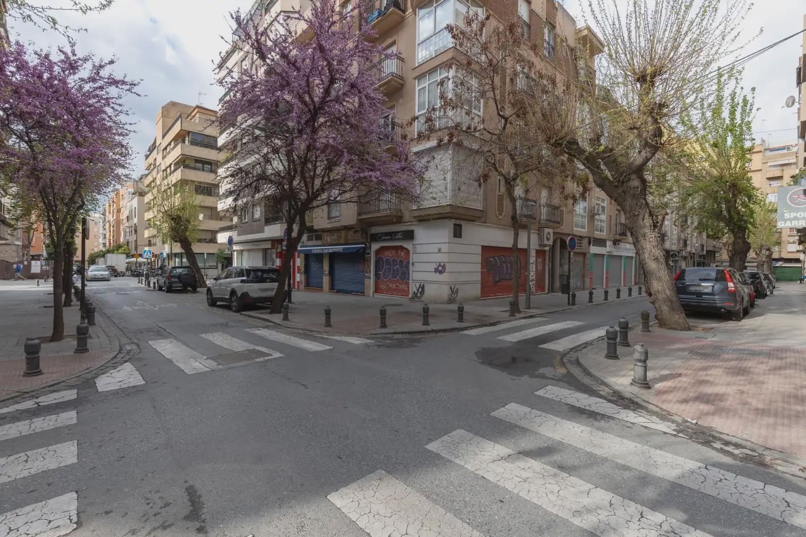 Garage for sale in Granada city - € 30,000 (Ref: 9837452)