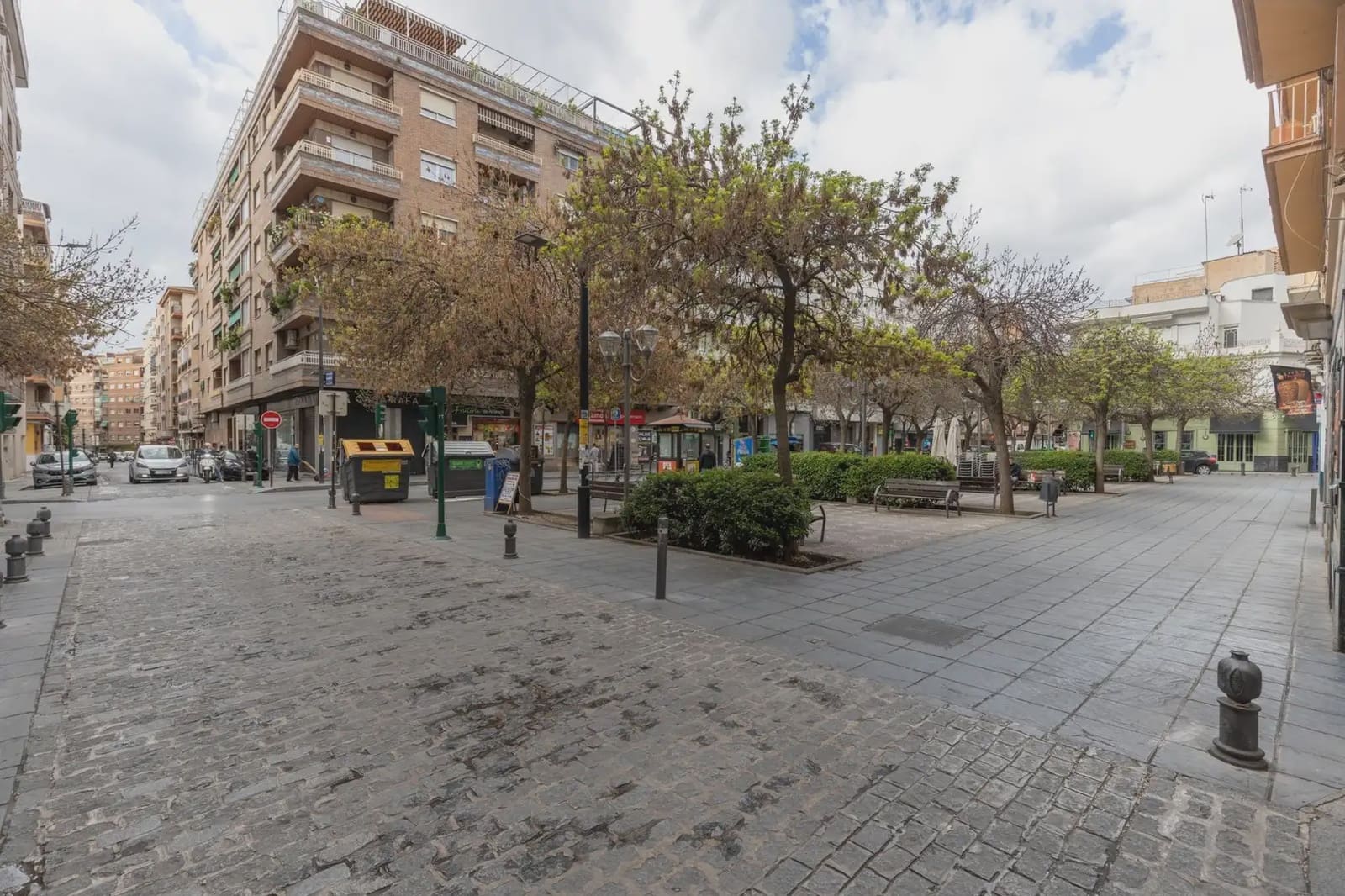 Garage for sale in Granada city - € 30,000 (Ref: 9837452)