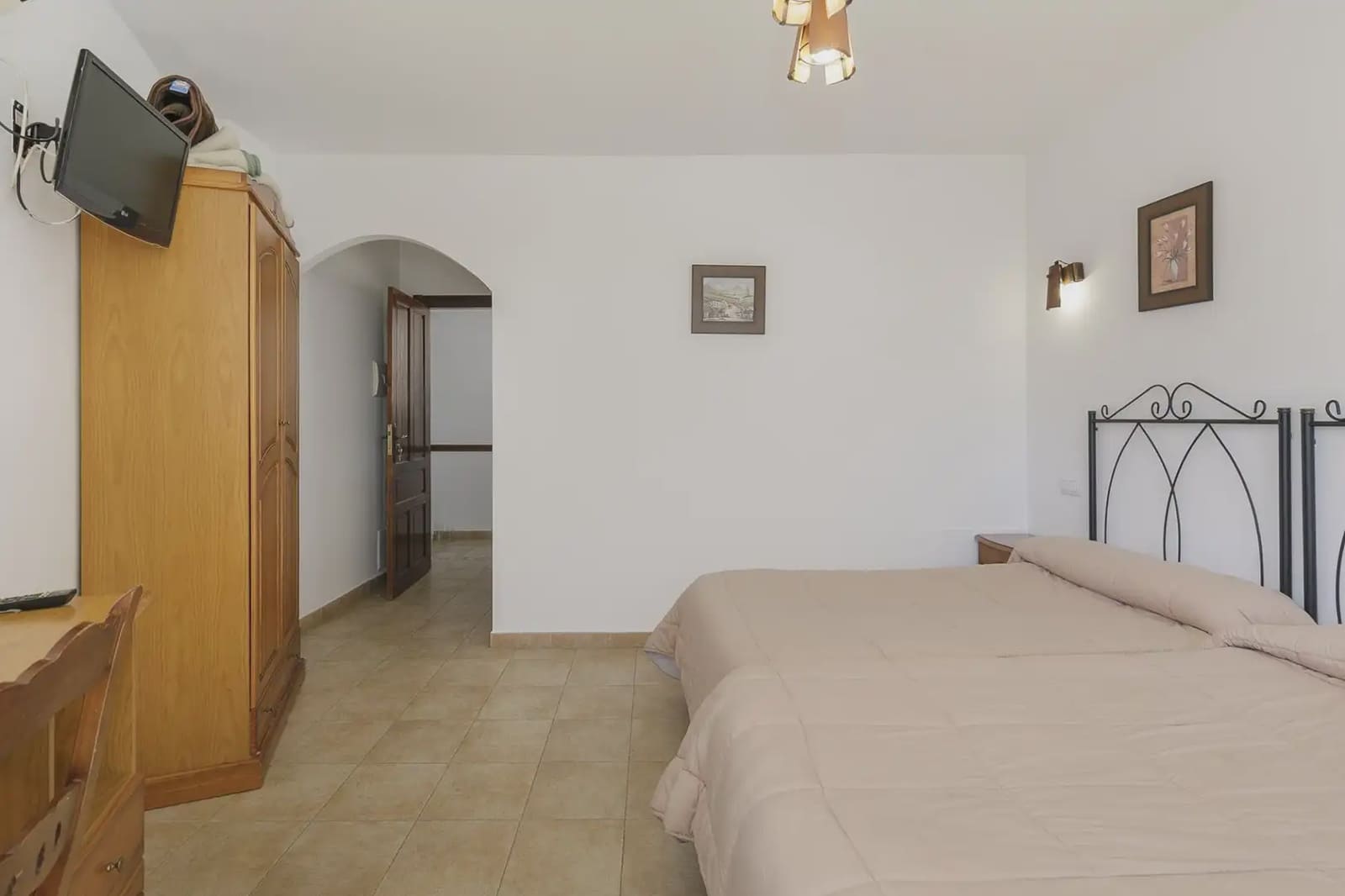 Hotel til salg i Guejar Sierra - € 2.300.000 (Ref: 9837453)