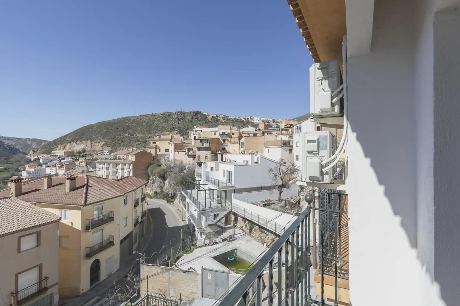 Hotel til salg i Guejar Sierra - € 2.300.000 (Ref: 9837453)