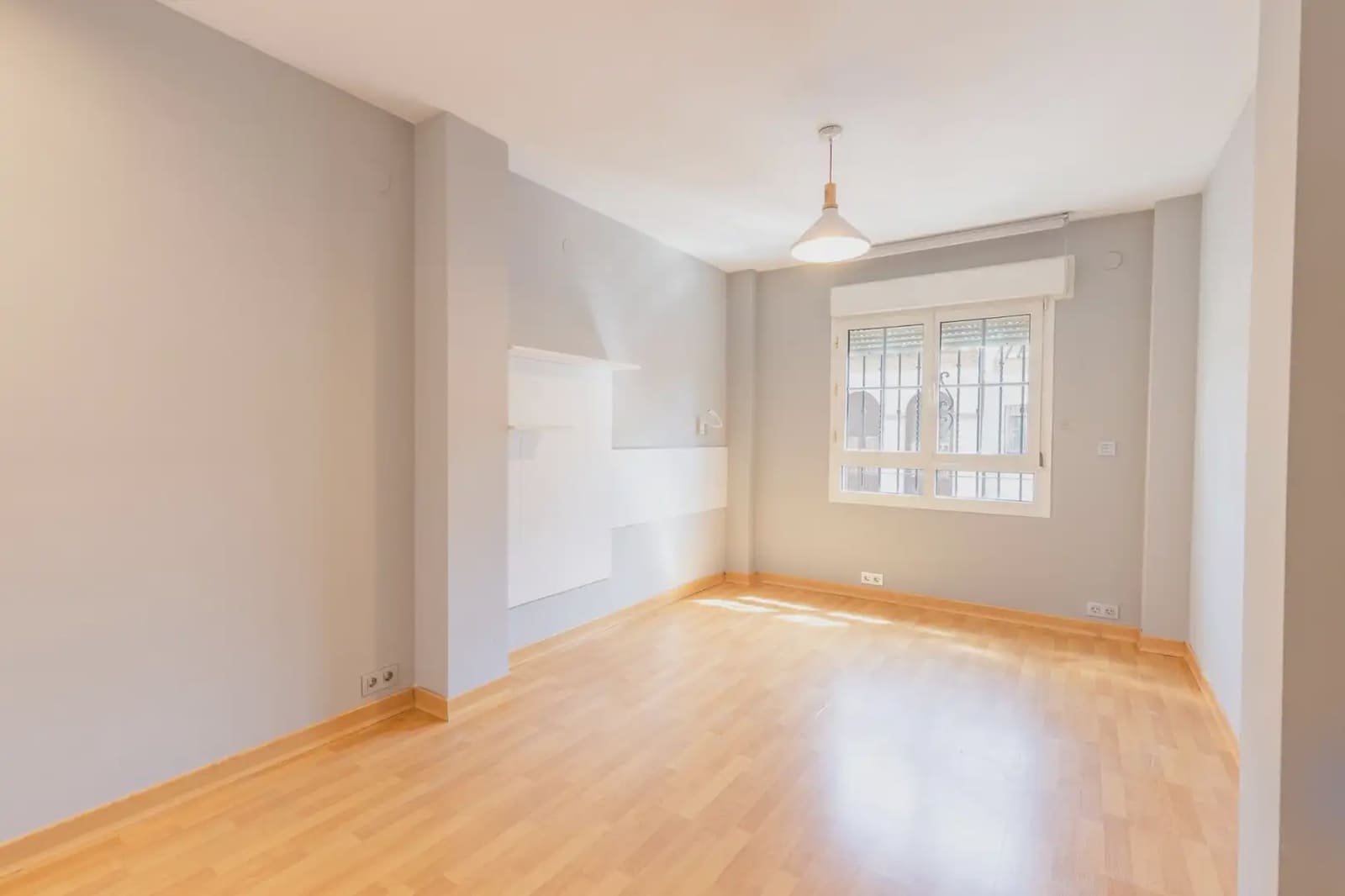 5 bedroom Villa for sale in Granada city with pool garage - € 780,000 (Ref: 9837454)