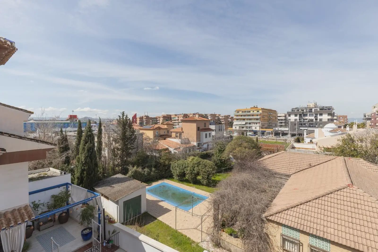 5 bedroom Villa for sale in Granada city with pool garage - € 780,000 (Ref: 9837454)