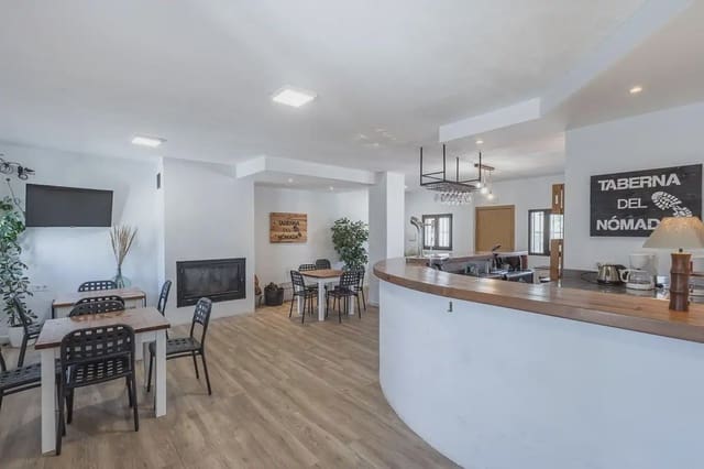 Virksomhed til salg i Arenas del Rey - € 380.000 (Ref: 9837455)