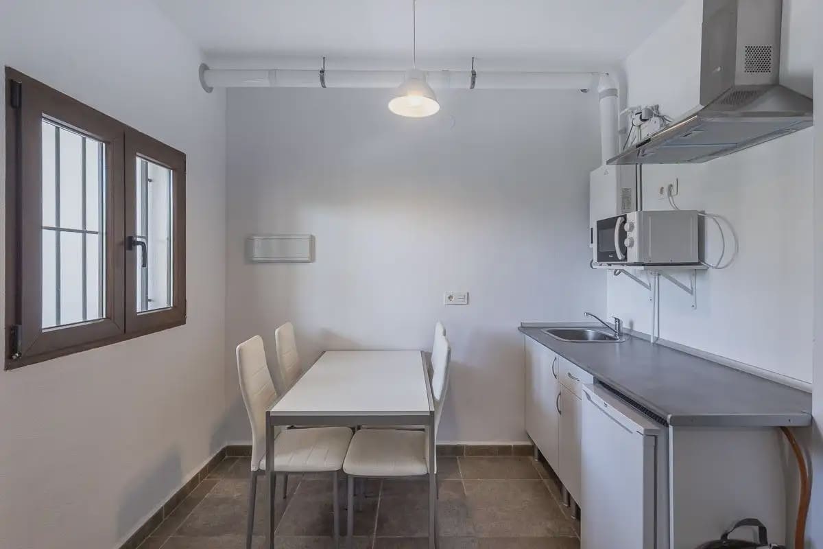 Virksomhed til salg i Arenas del Rey - € 380.000 (Ref: 9837455)