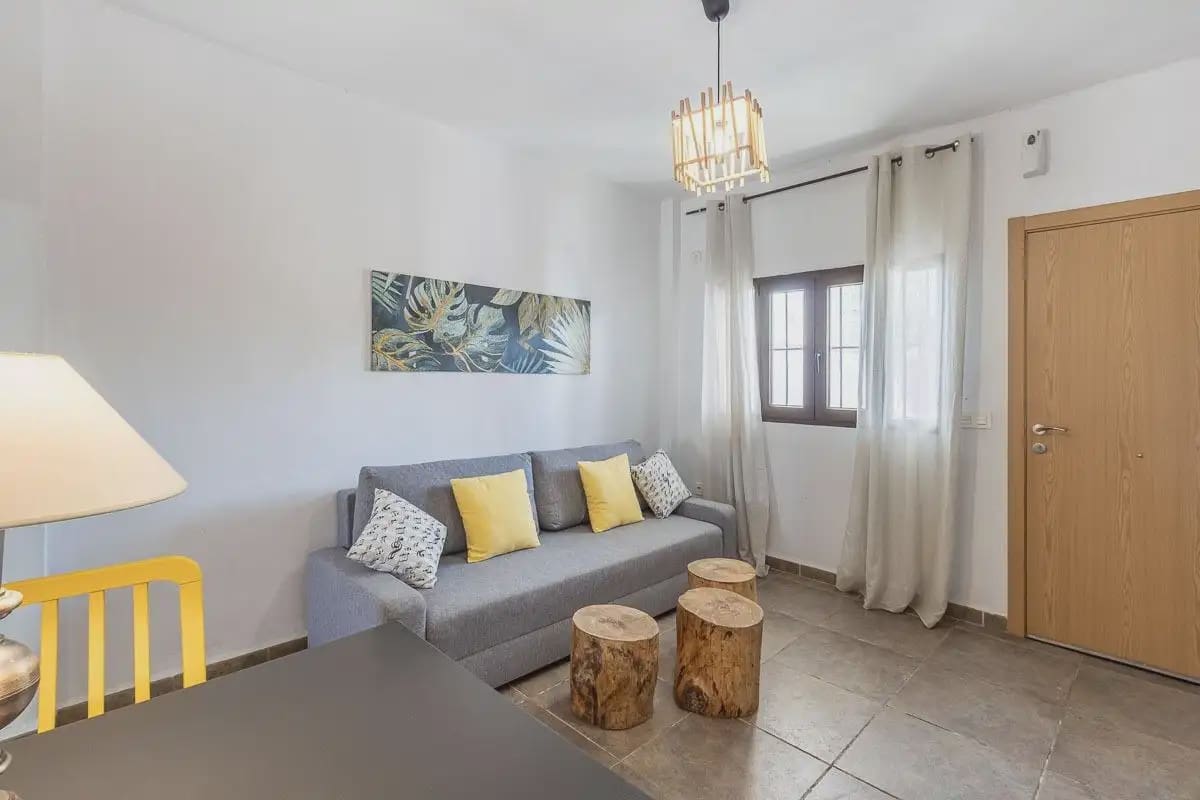 Virksomhed til salg i Arenas del Rey - € 380.000 (Ref: 9837455)