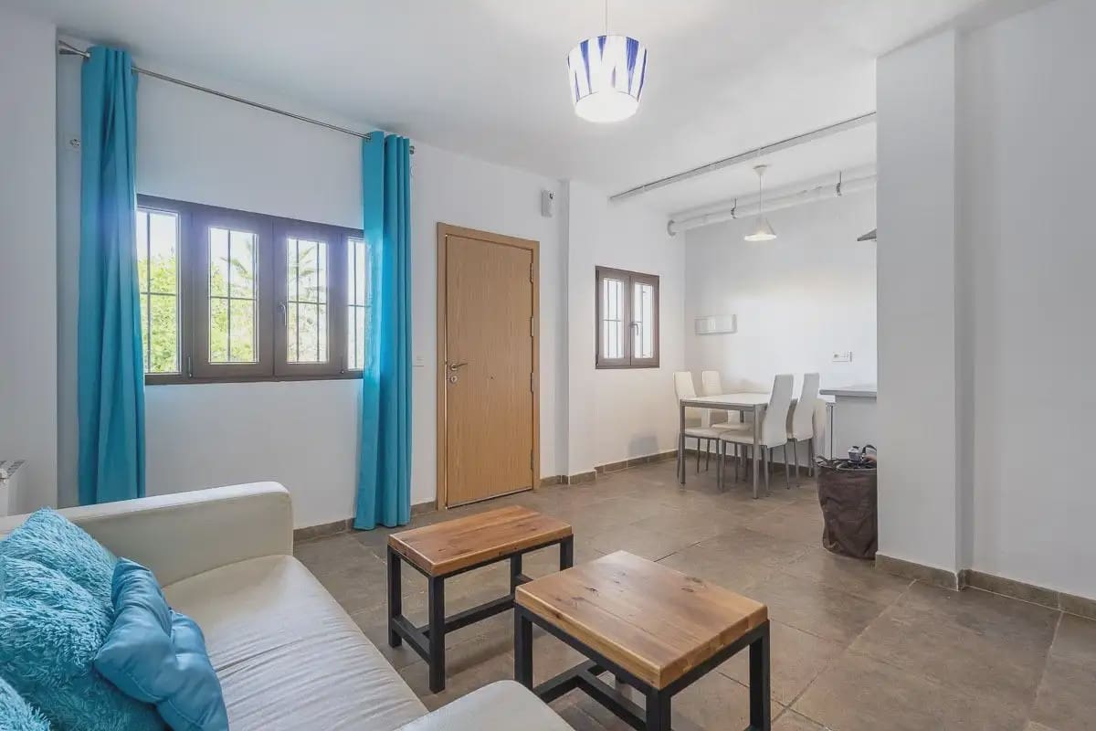 Virksomhed til salg i Arenas del Rey - € 380.000 (Ref: 9837455)