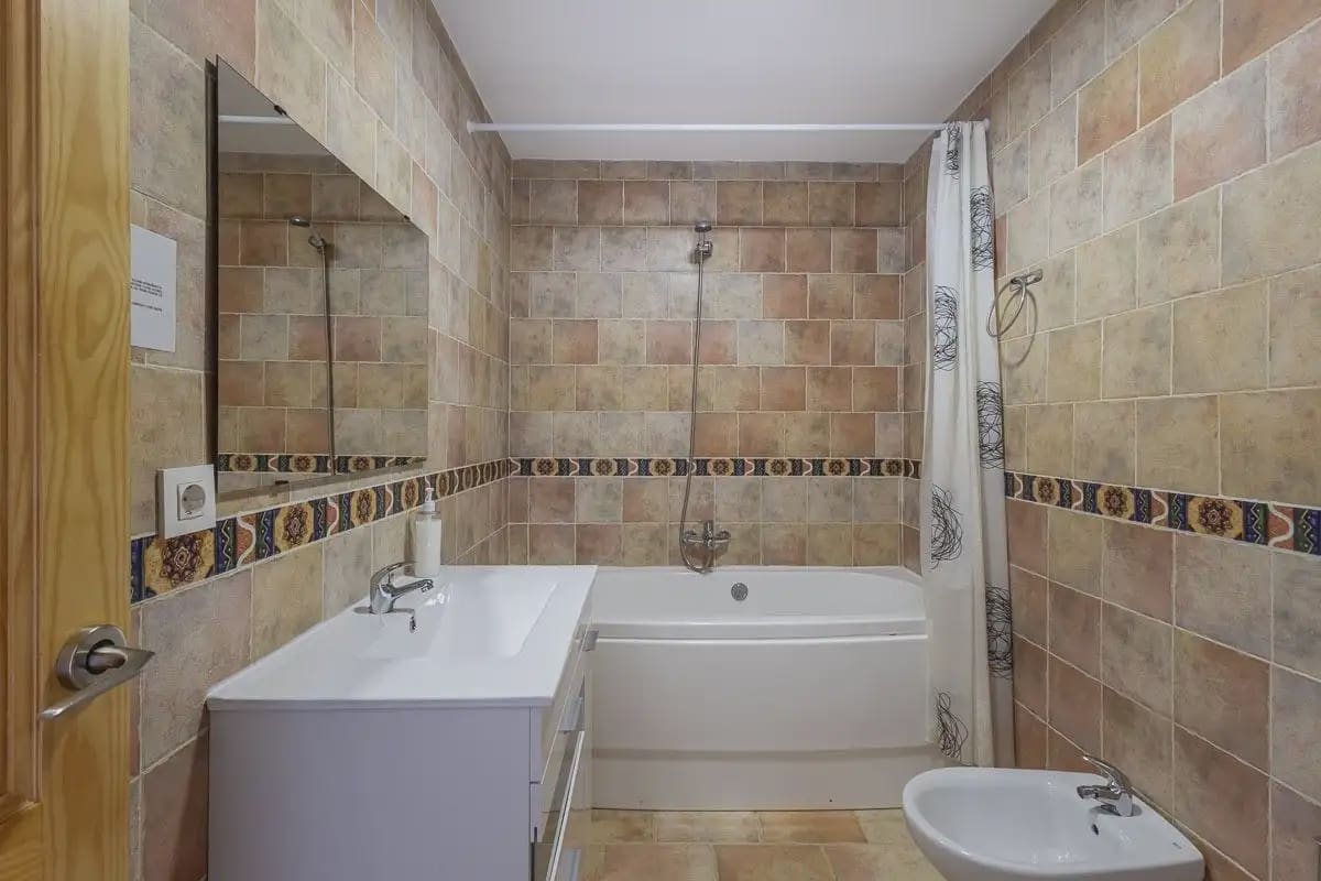Virksomhed til salg i Arenas del Rey - € 380.000 (Ref: 9837455)