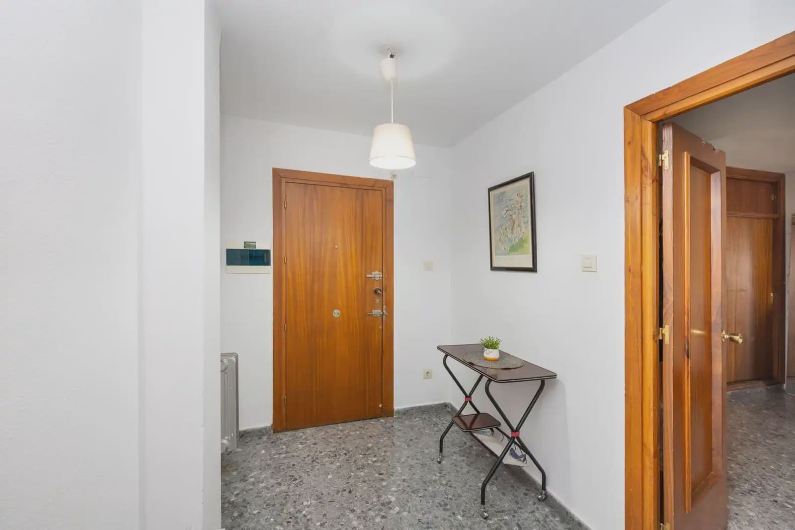 Leilighet til salgs i Granada by - € 340 000 (Ref: 9837456)