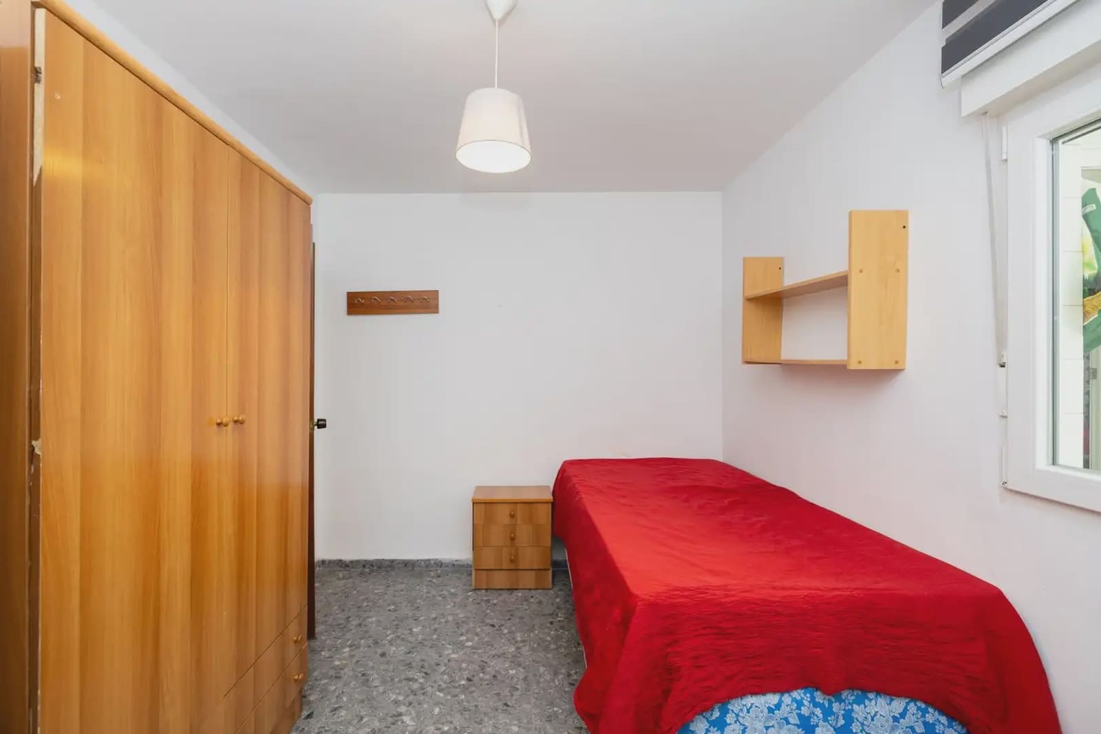 Leilighet til salgs i Granada by - € 340 000 (Ref: 9837456)