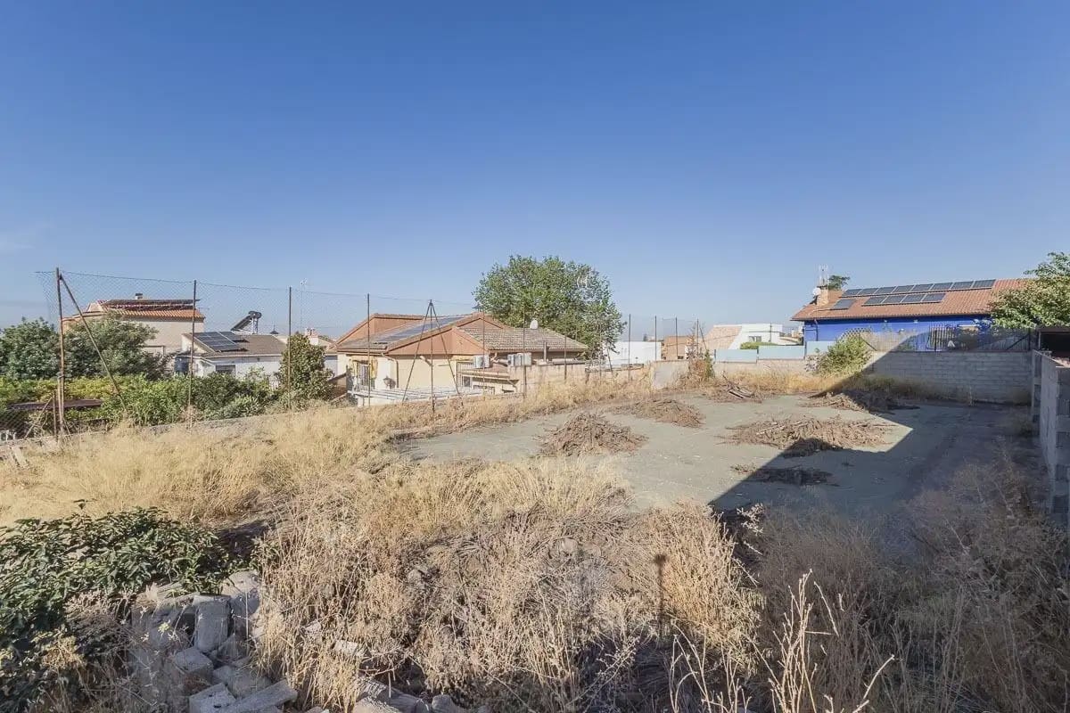 Building Plot for sale in Ogijares - € 130,000 (Ref: 9837460)