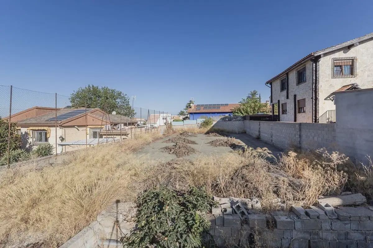 Building Plot for sale in Ogijares - € 130,000 (Ref: 9837460)