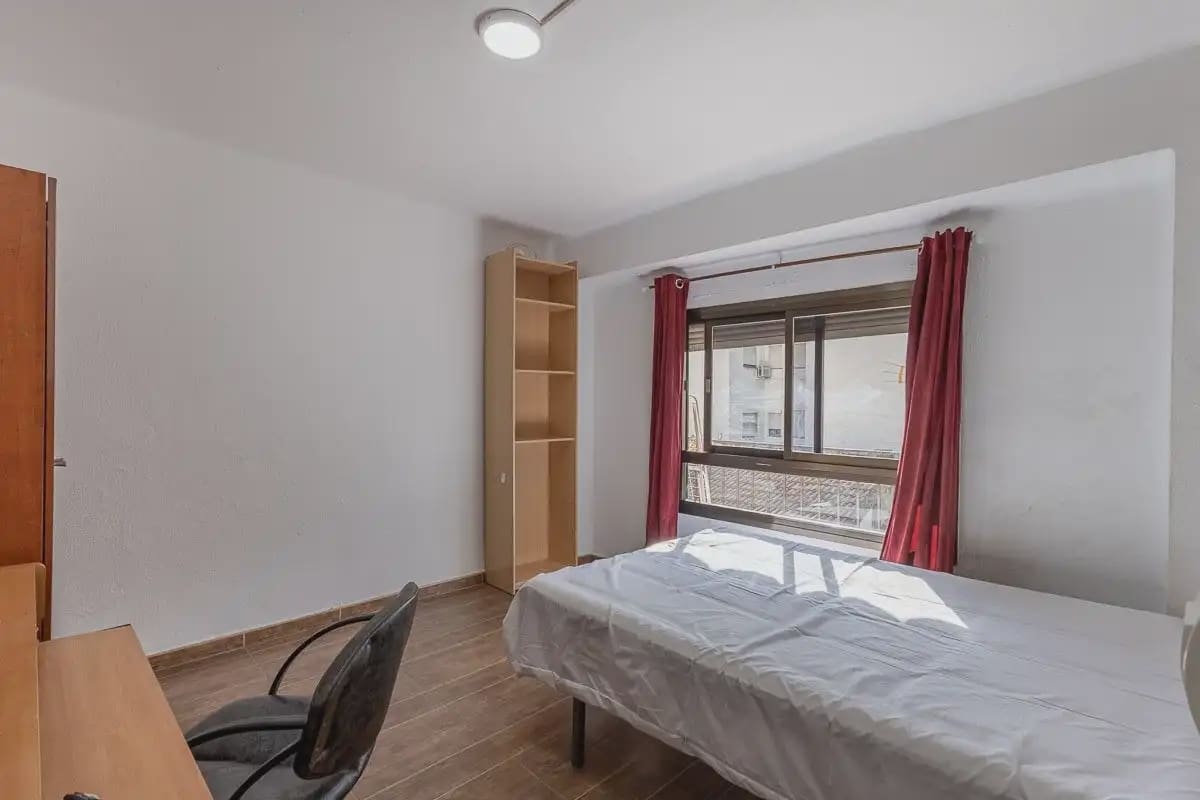 Lejlighed til salg i Granada by - € 139.000 (Ref: 9837461)