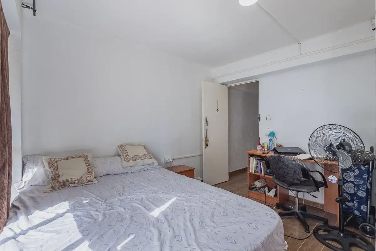 Lejlighed til salg i Granada by - € 139.000 (Ref: 9837461)