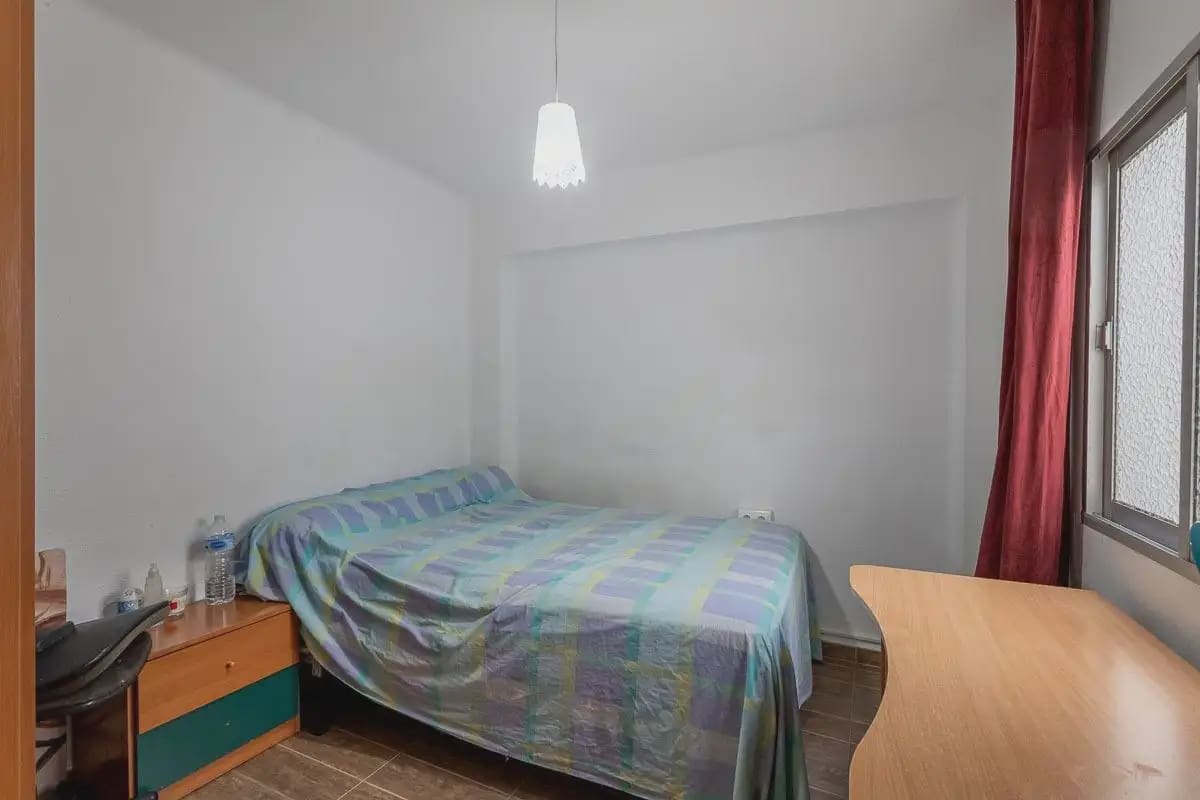Lejlighed til salg i Granada by - € 139.000 (Ref: 9837461)