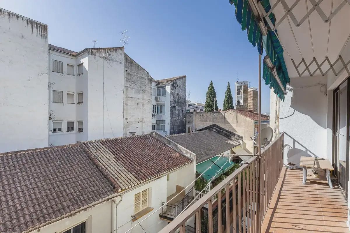 Lejlighed til salg i Granada by - € 139.000 (Ref: 9837461)