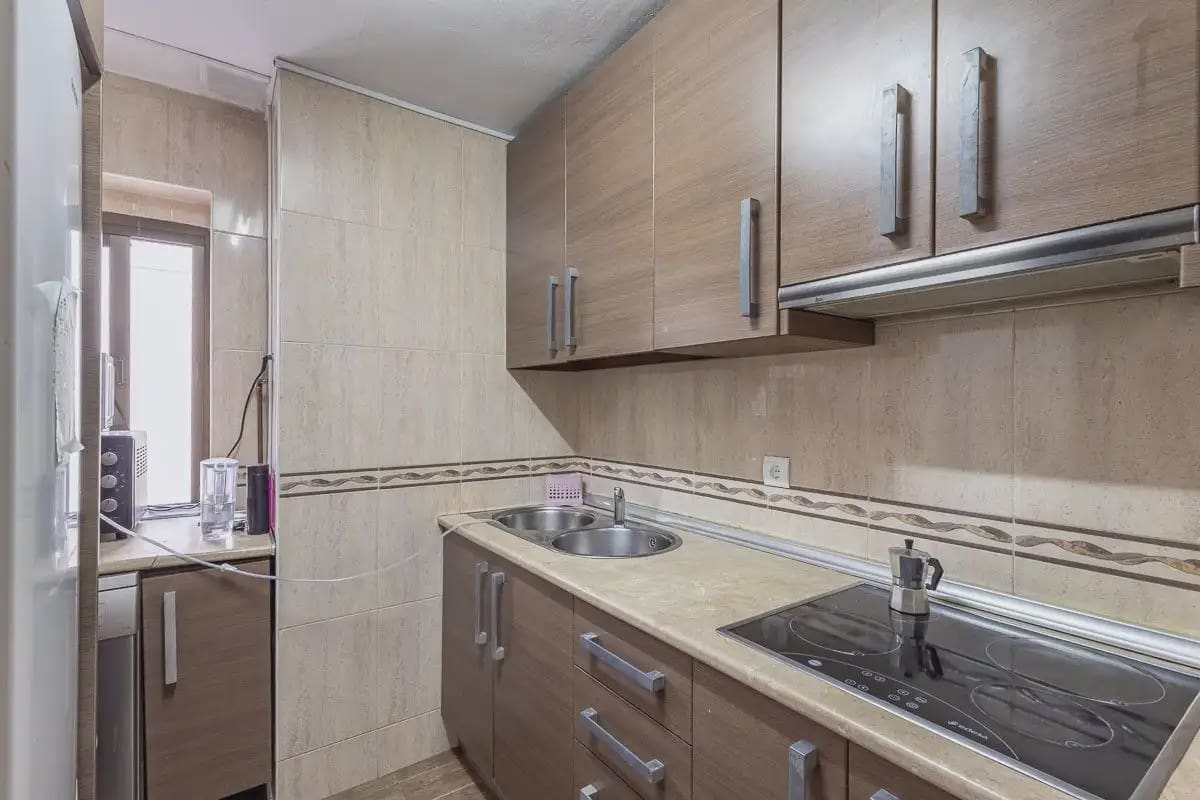 Lejlighed til salg i Granada by - € 139.000 (Ref: 9837461)