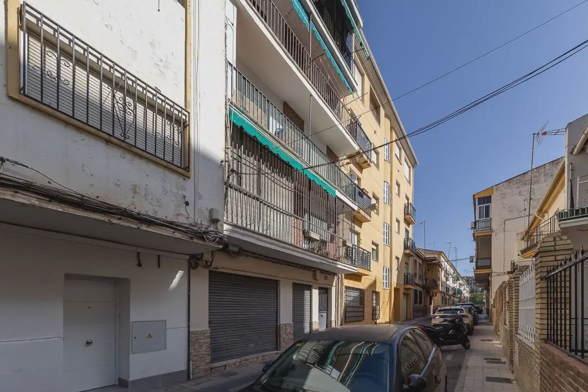 Lejlighed til salg i Granada by - € 139.000 (Ref: 9837461)