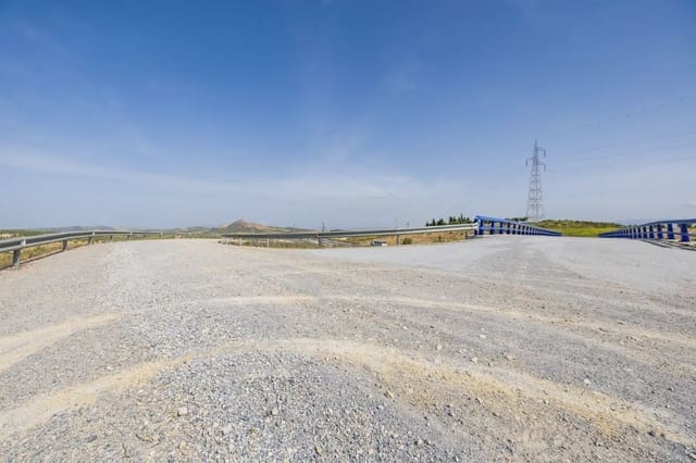 Ubebygd land til salgs i Otura - € 107 000 (Ref: 9837464)