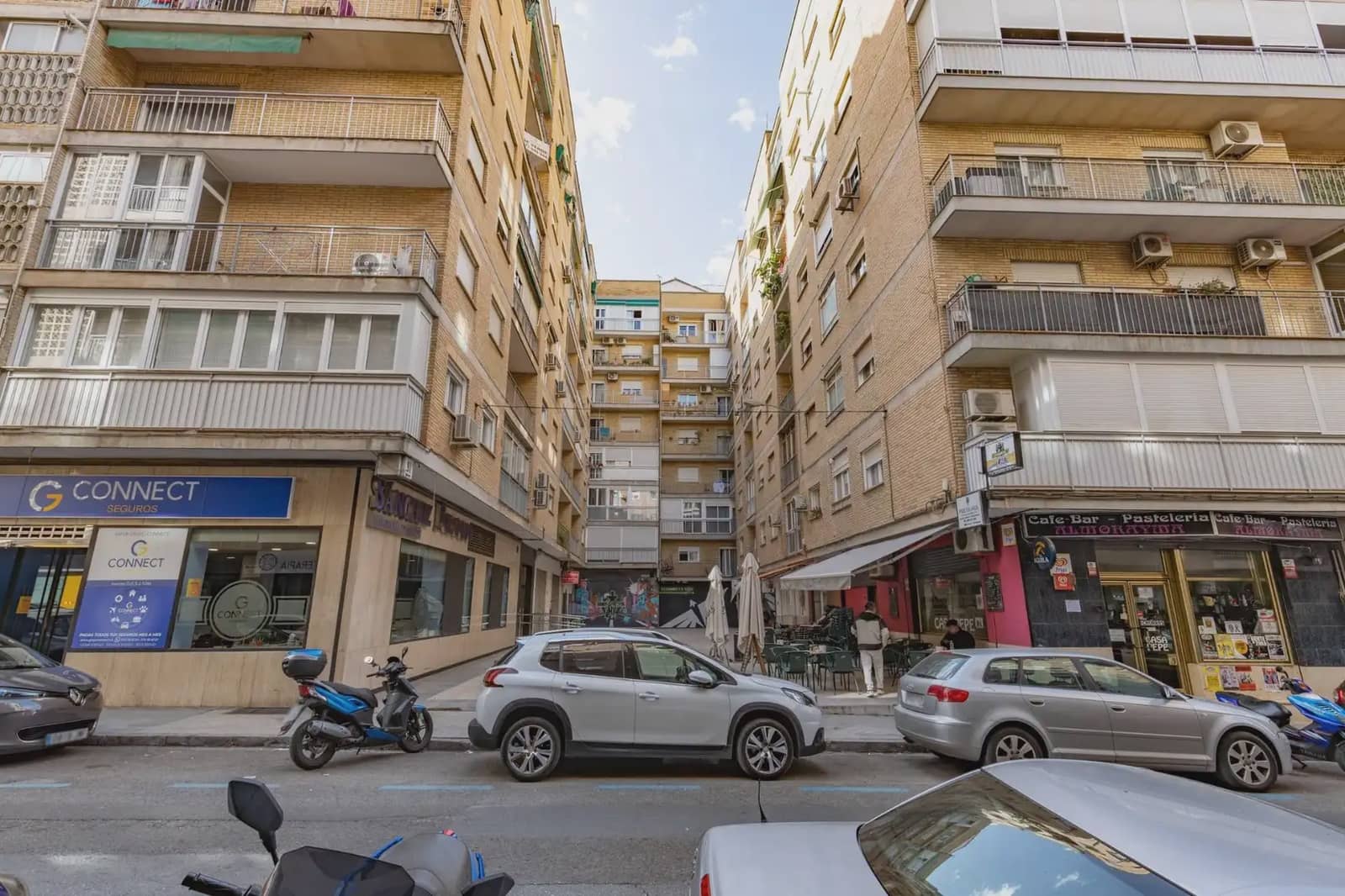 Lejlighed til salg i Granada by - € 260.000 (Ref: 9837465)