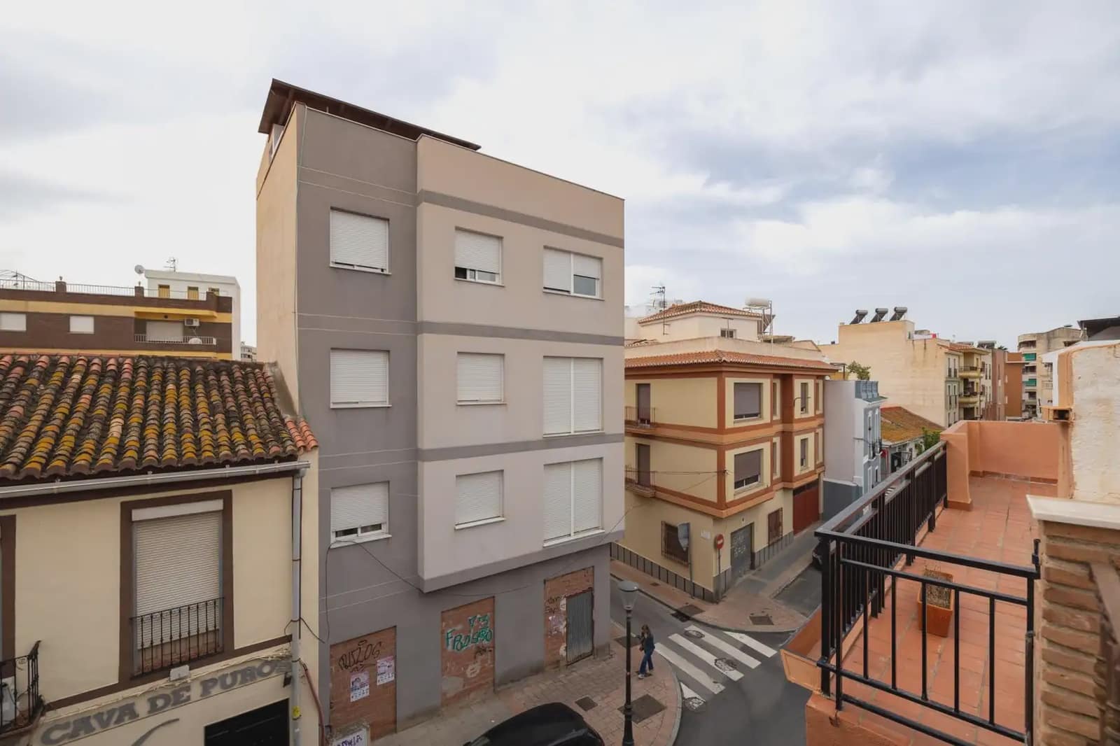 Townhouse for sale in Motril - € 299,000 (Ref: 9837467)