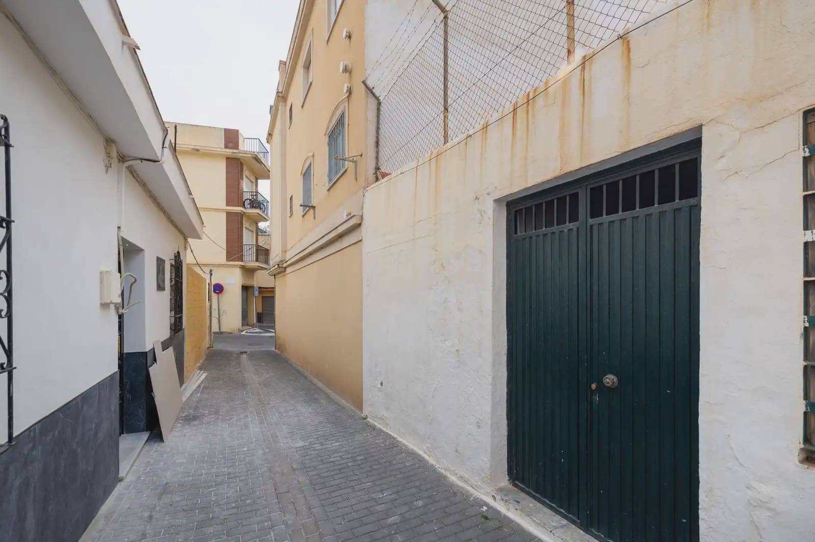 Townhouse for sale in Motril - € 299,000 (Ref: 9837467)