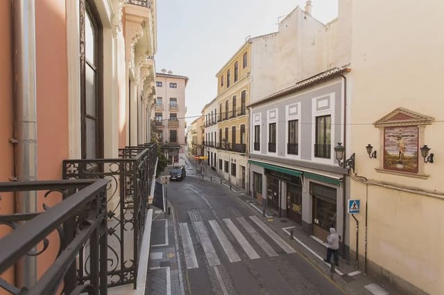 Leilighet til salgs i San Matías - Realejo, Granada by - € 375 000 (Ref: 9837468)