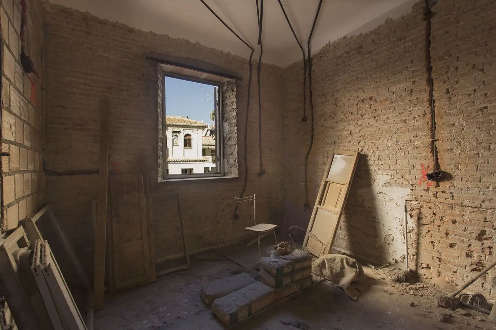 Flat for sale in Granada city - € 375,000 (Ref: 9837468)