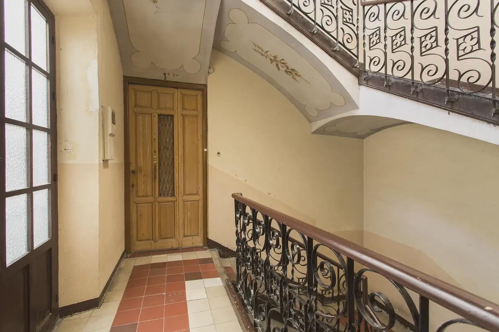 Flat for sale in Granada city - € 375,000 (Ref: 9837468)