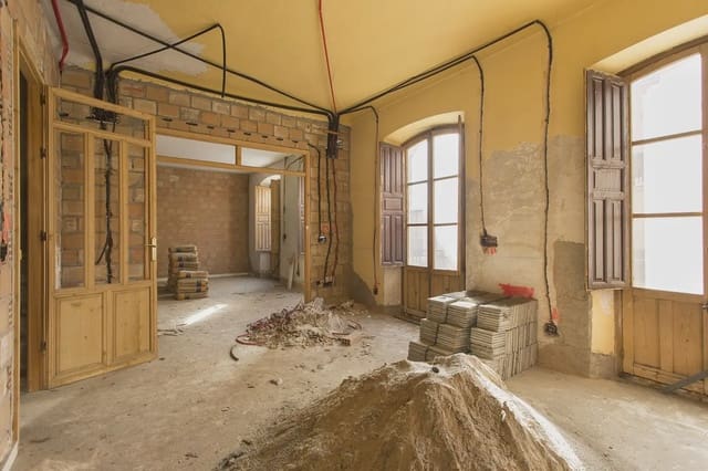 Leilighet til salgs i San Matías - Realejo, Granada by - € 375 000 (Ref: 9837468)
