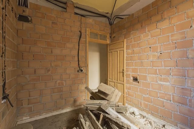 Leilighet til salgs i San Matías - Realejo, Granada by - € 375 000 (Ref: 9837468)