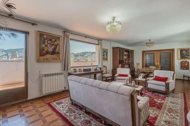 Penthouse til salg i Centro - Sagrario, Granada by - € 995.000 (Ref: 9837469)
