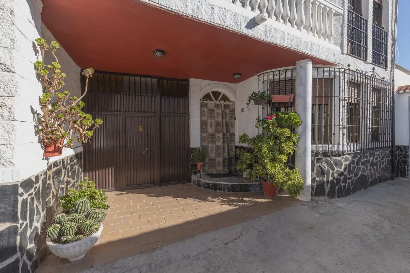 Villa zu verkaufen in Santa Fe mit Garage - 194.900 € (Ref: 9837474)