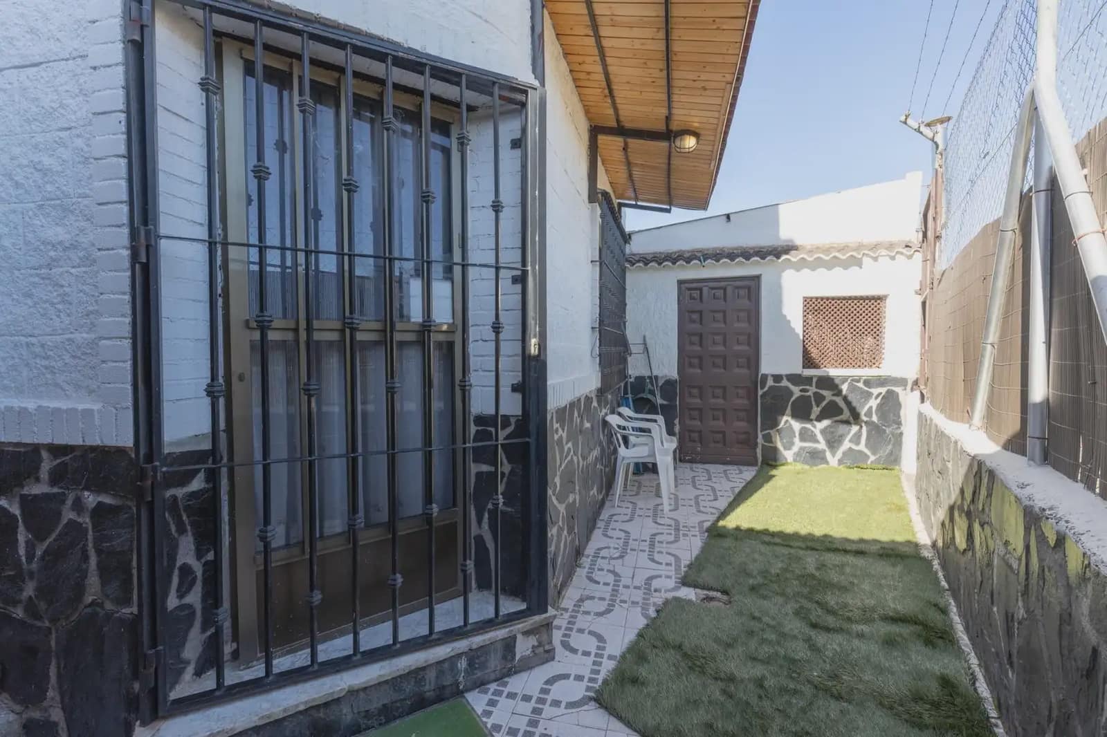 Villa zu verkaufen in Santa Fe mit Garage - 194.900 € (Ref: 9837474)