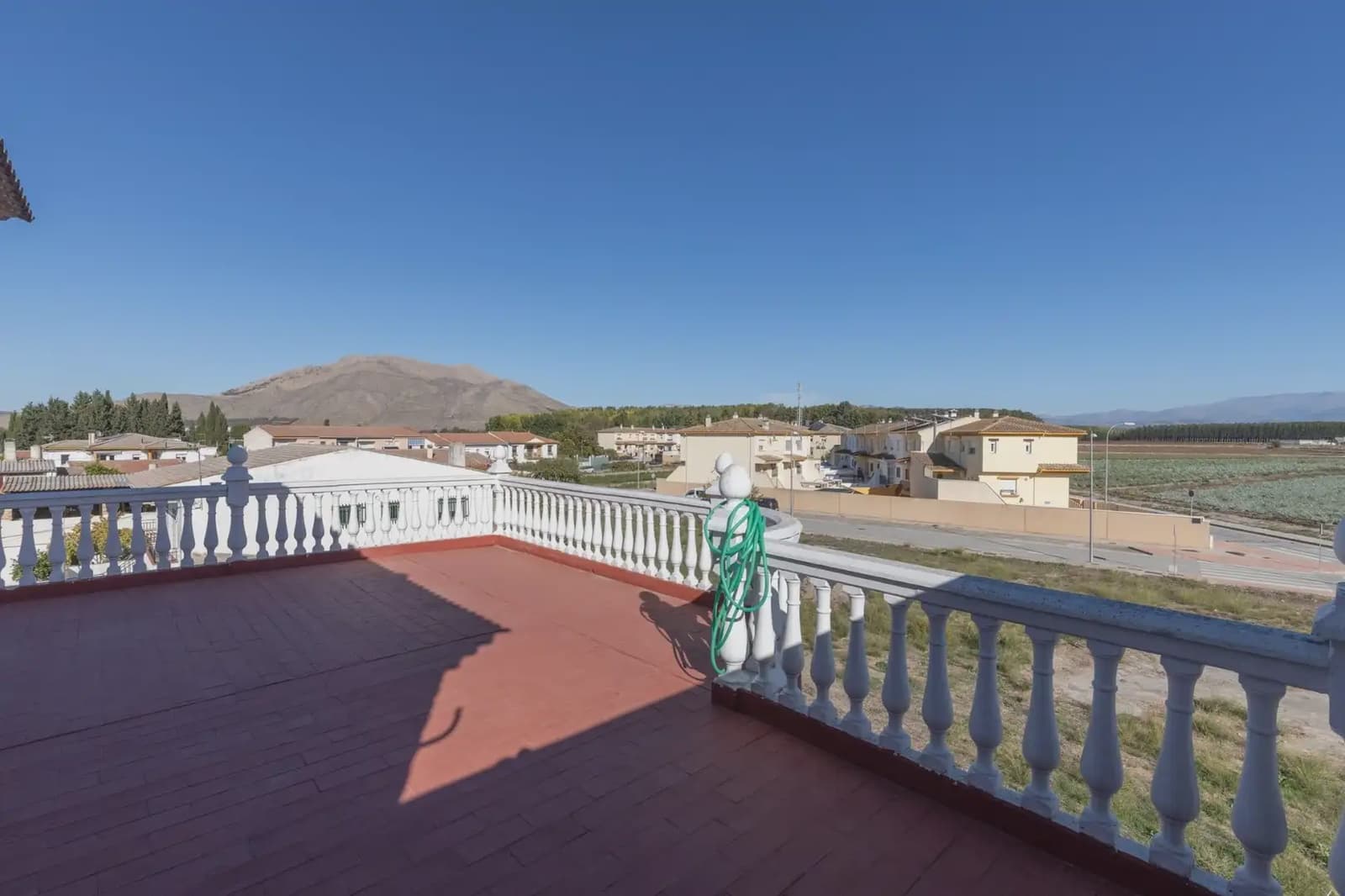 Villa zu verkaufen in Santa Fe mit Garage - 194.900 € (Ref: 9837474)