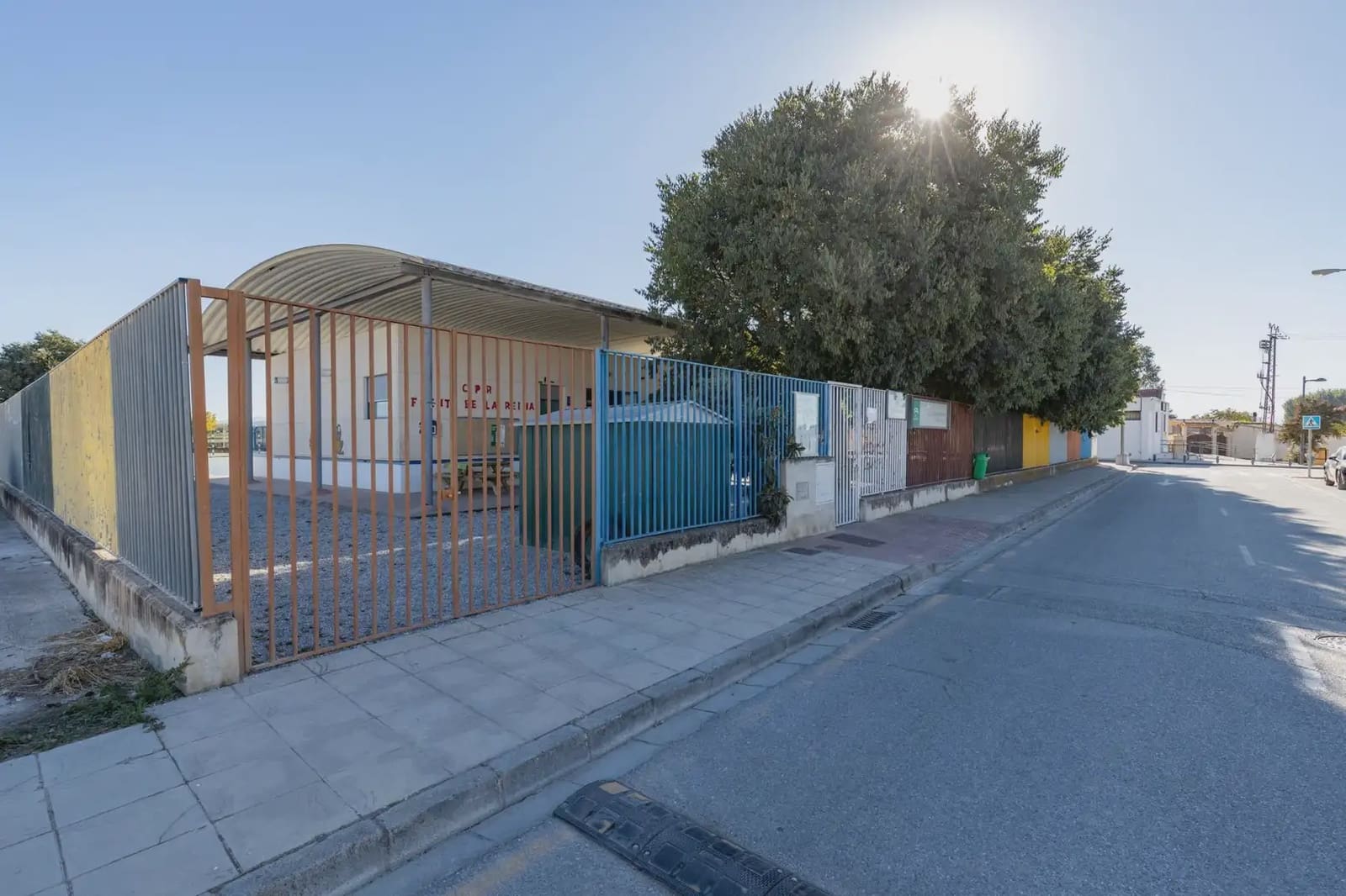 Villa zu verkaufen in Santa Fe mit Garage - 194.900 € (Ref: 9837474)