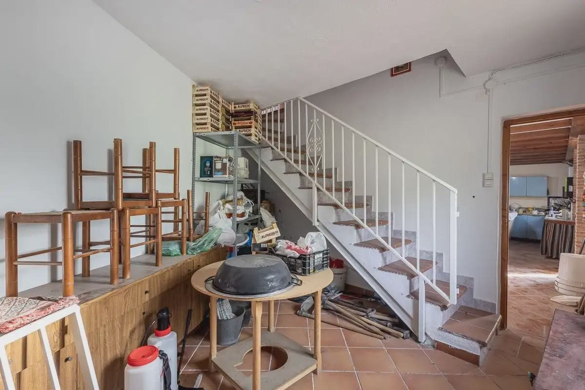 Finca/Herregård til salgs i Monachil med svømmebasseng - € 170 000 (Ref: 9837475)