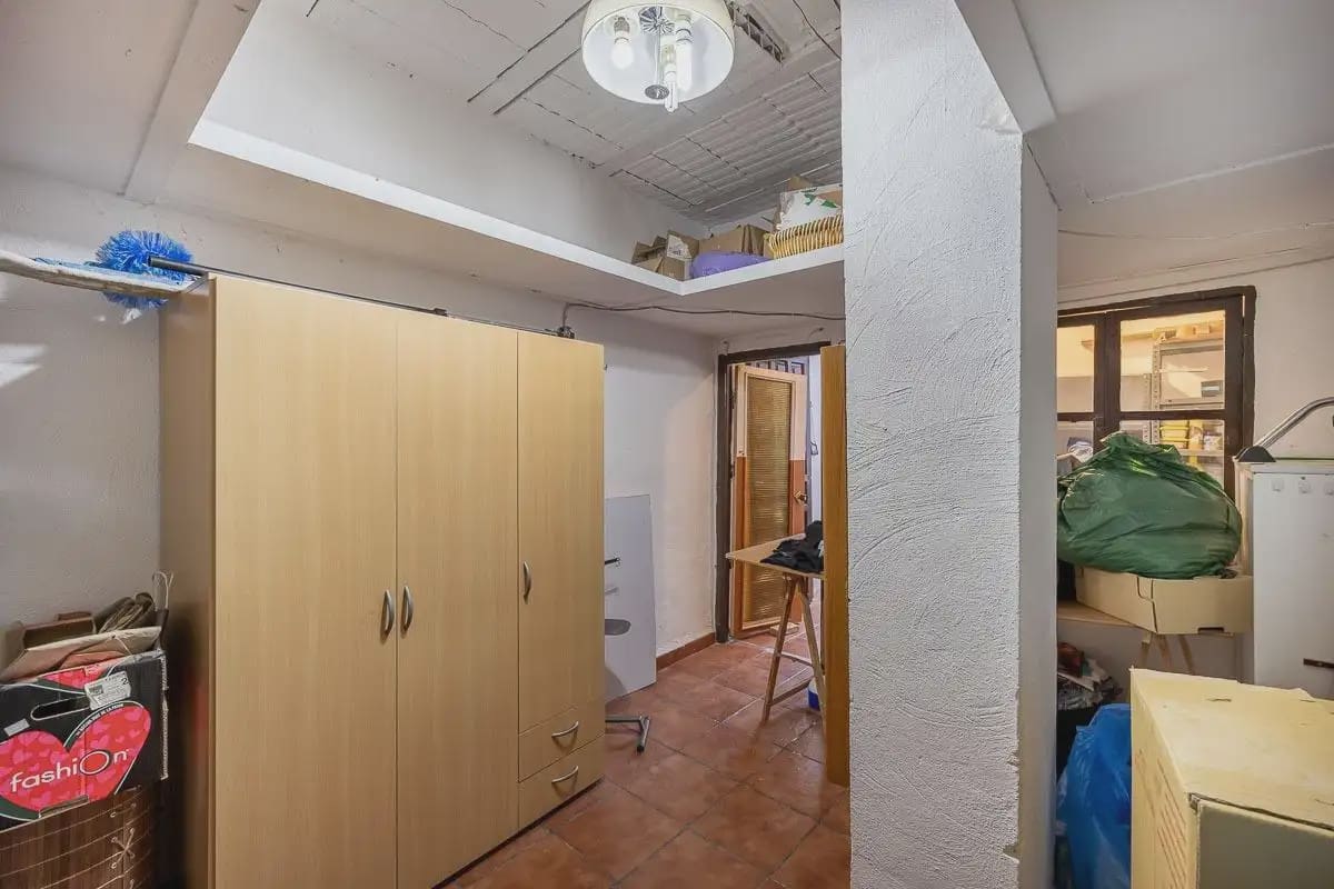 Omakotitalo myytävänä paikassa Monachil mukana uima-altaan 
autotalli - 240 000 € (Ref: 9837477)