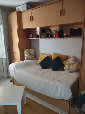 Studio til leie i San Matías - Realejo, Granada by - € 450 (Ref: 9837478)