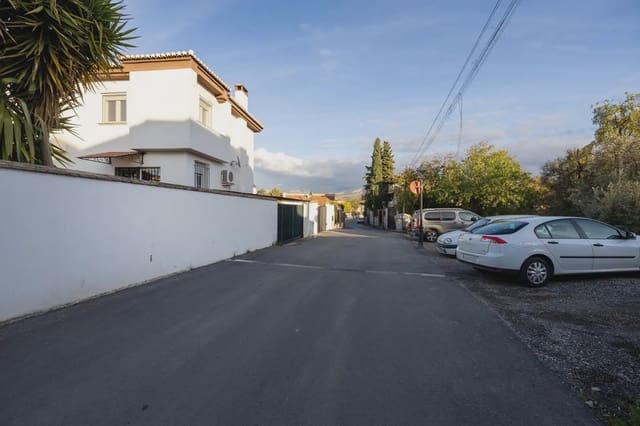 Semi-Rækkehus til salg i Ogíjares med garage - € 339.000 (Ref: 9837479)