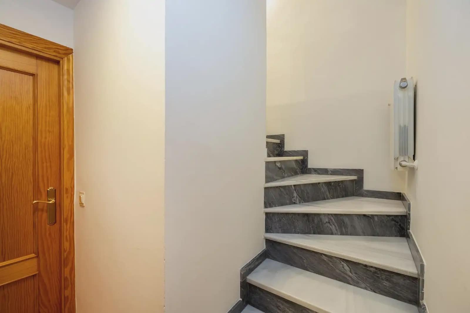 Paritalo myytävänä paikassa Ogijares mukana 
autotalli - 339 000 € (Ref: 9837479)