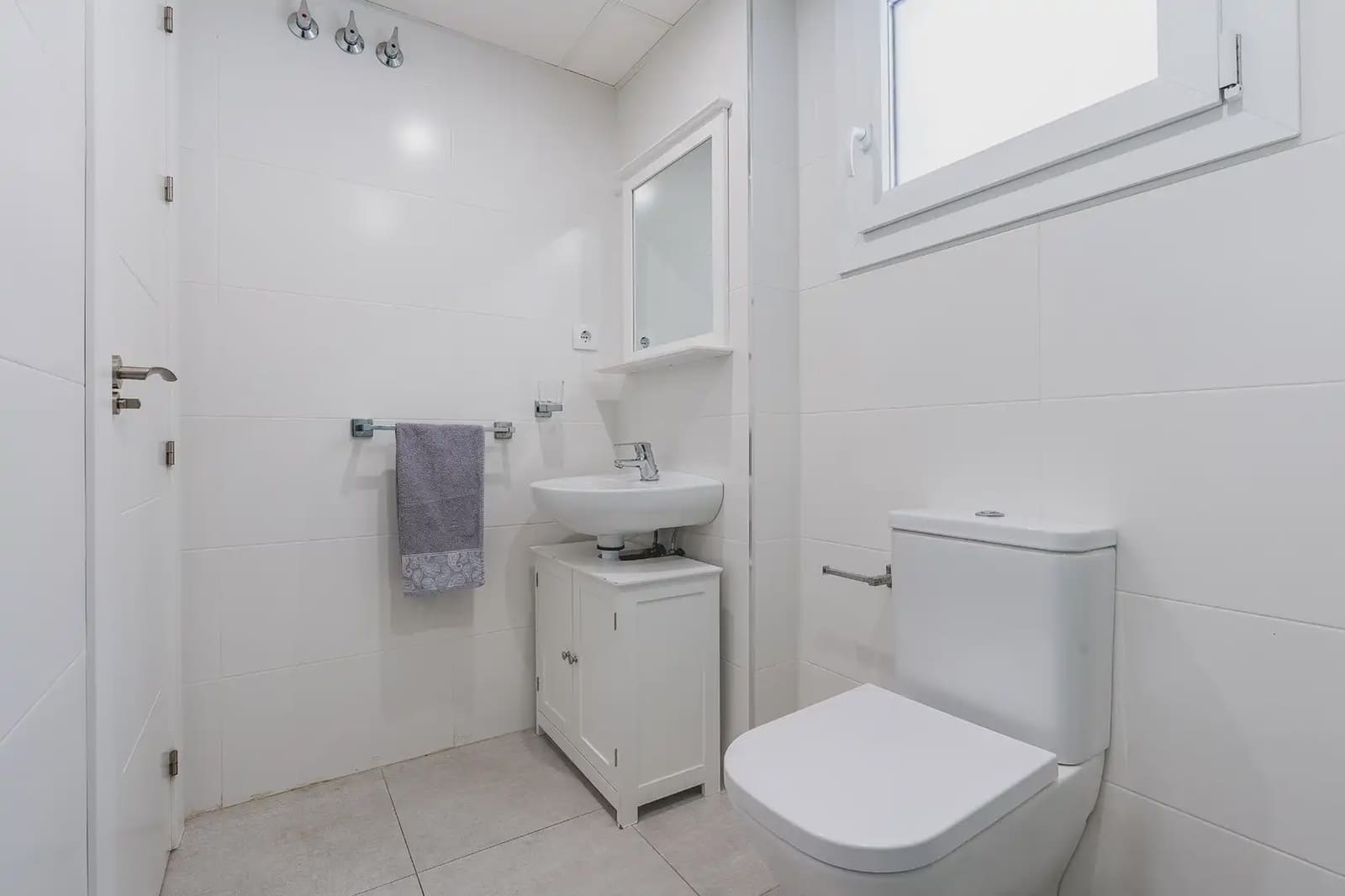 Flat for sale in Almunecar with pool garage - € 355,000 (Ref: 9837481)