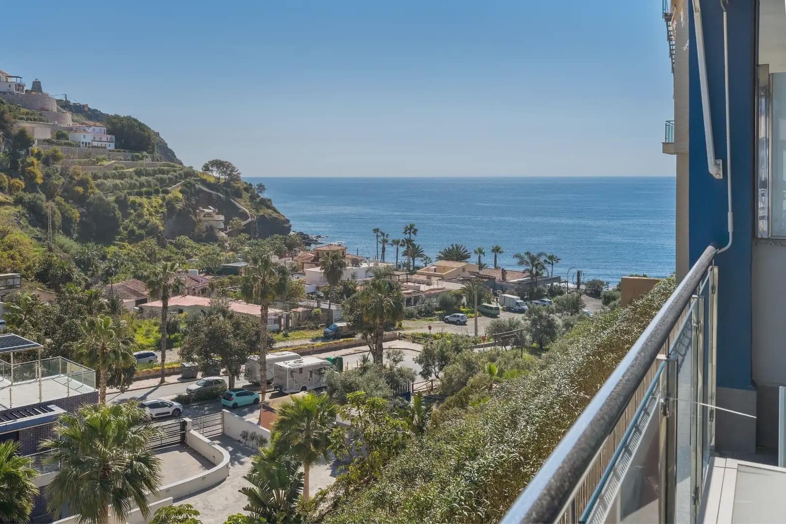 Flat for sale in Almunecar with pool garage - € 355,000 (Ref: 9837481)