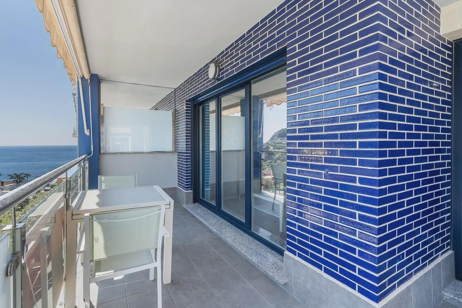 Flat for sale in Almunecar with pool garage - € 355,000 (Ref: 9837481)