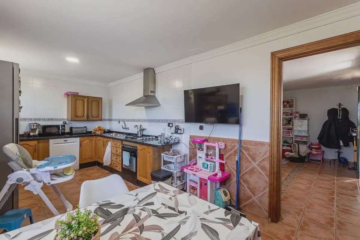 Villa zu verkaufen in Monachil mit Garage - 315.000 € (Ref: 9837482)