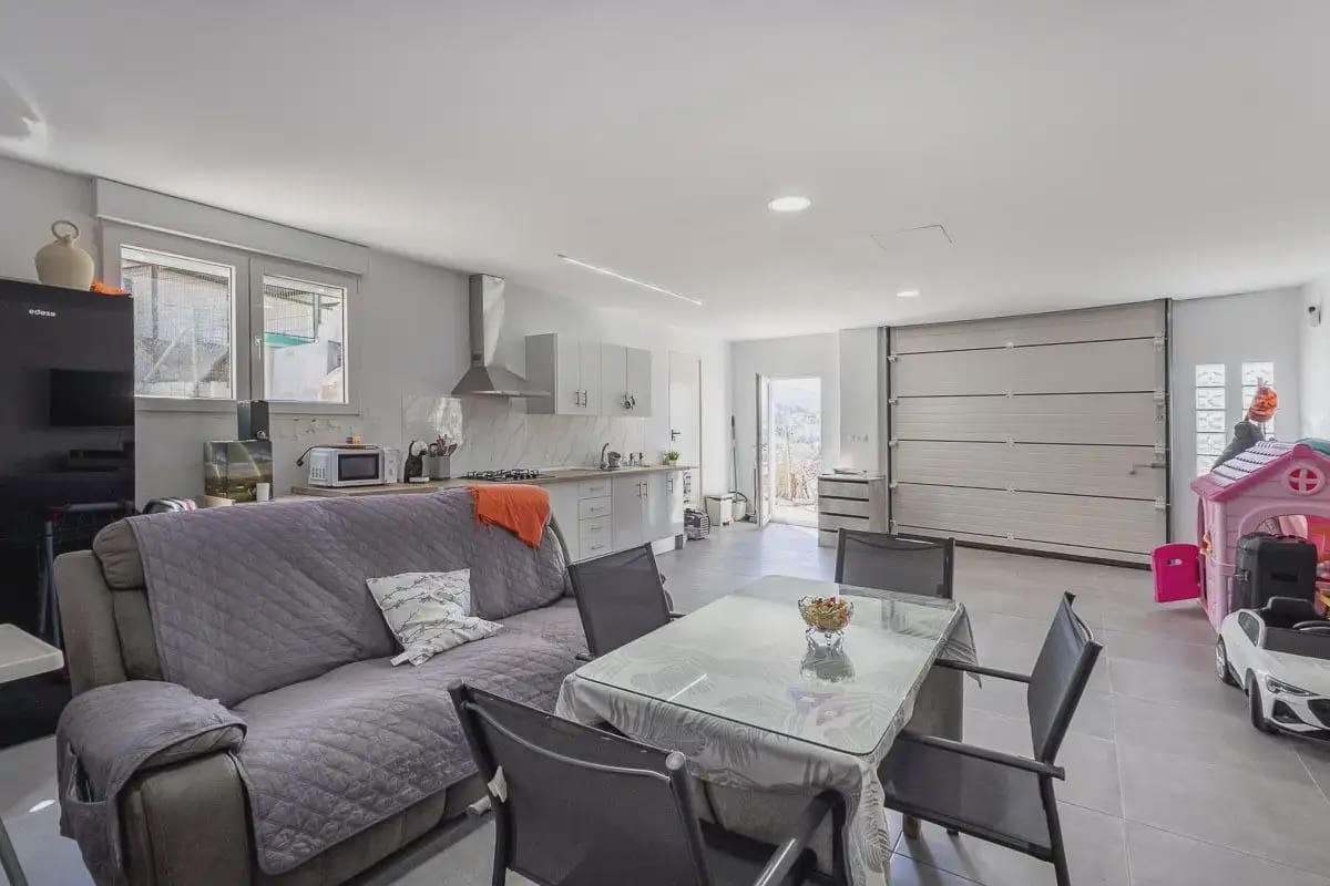 Villa zu verkaufen in Monachil mit Garage - 315.000 € (Ref: 9837482)