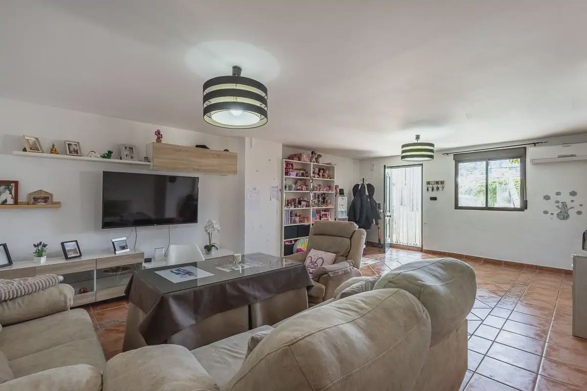 Villa zu verkaufen in Monachil mit Garage - 315.000 € (Ref: 9837482)