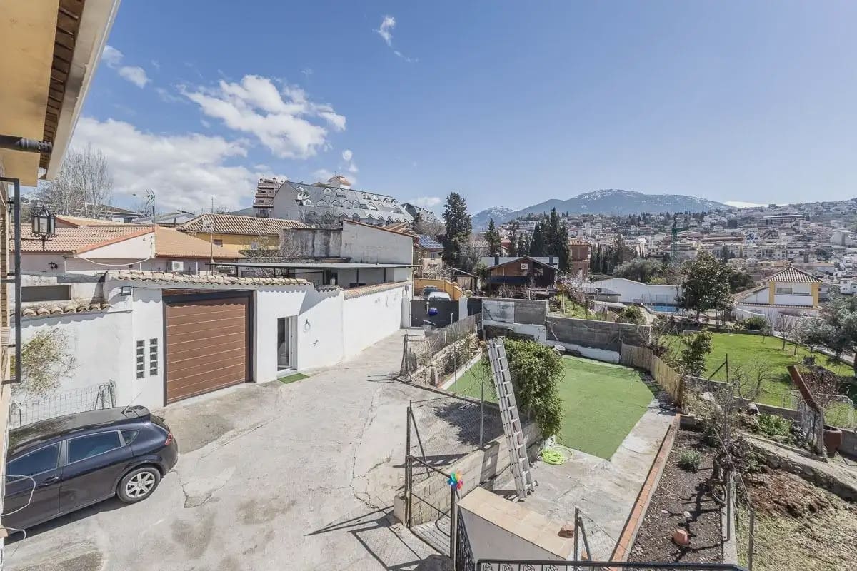 Villa zu verkaufen in Monachil mit Garage - 315.000 € (Ref: 9837482)