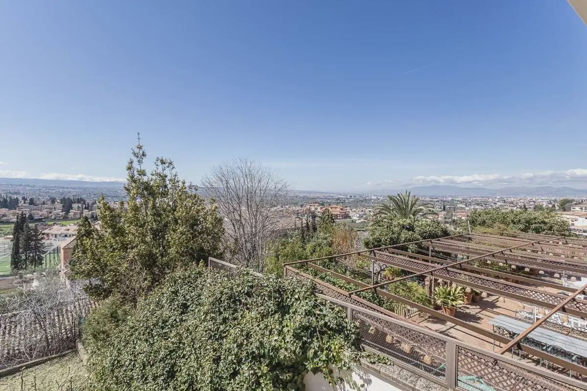 Villa zu verkaufen in Monachil mit Garage - 315.000 € (Ref: 9837482)