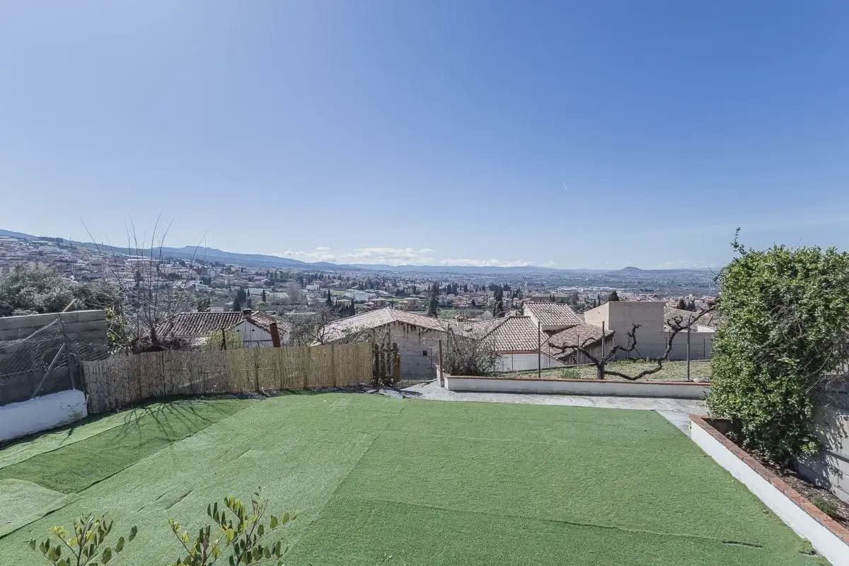 Villa zu verkaufen in Monachil mit Garage - 315.000 € (Ref: 9837482)